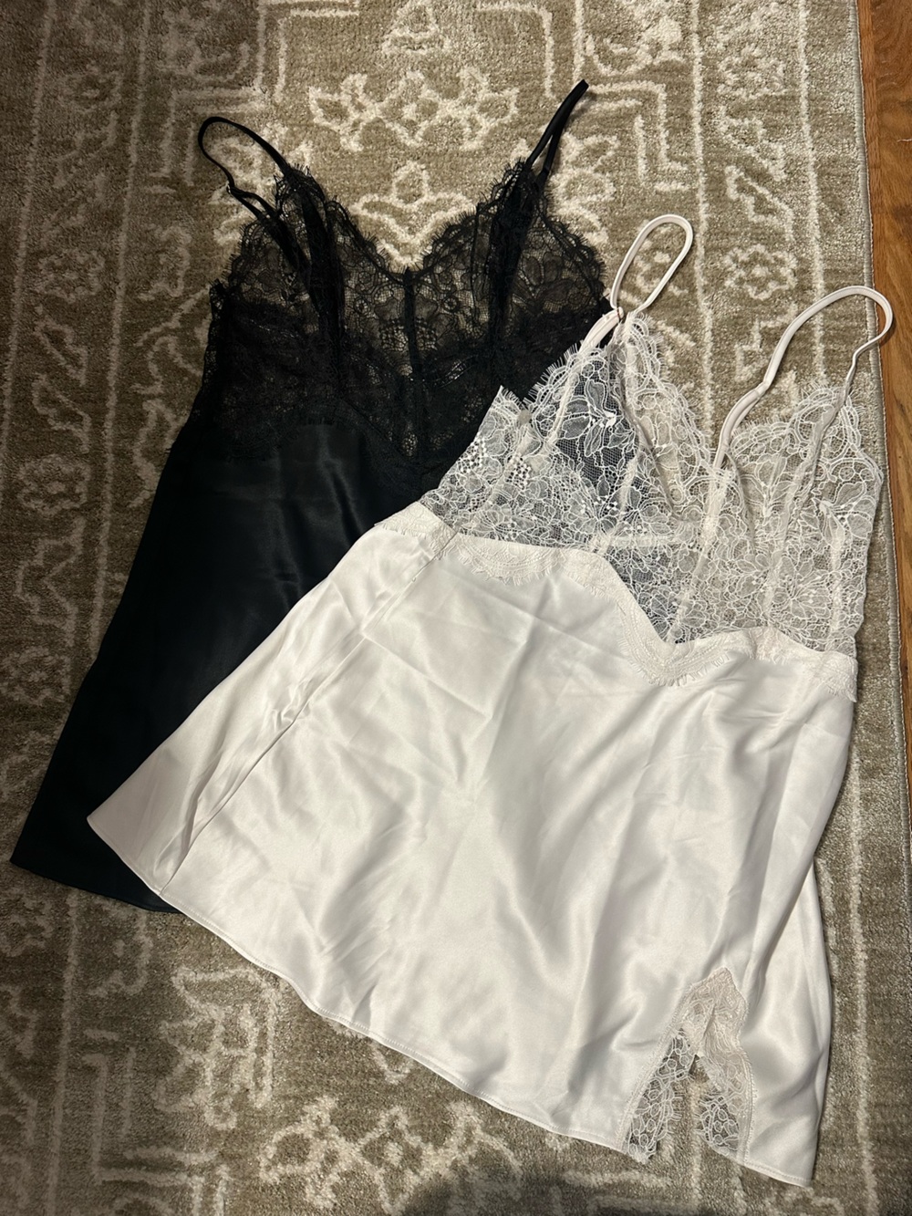 Victoria's Secret Black and White Lace nighty Duo